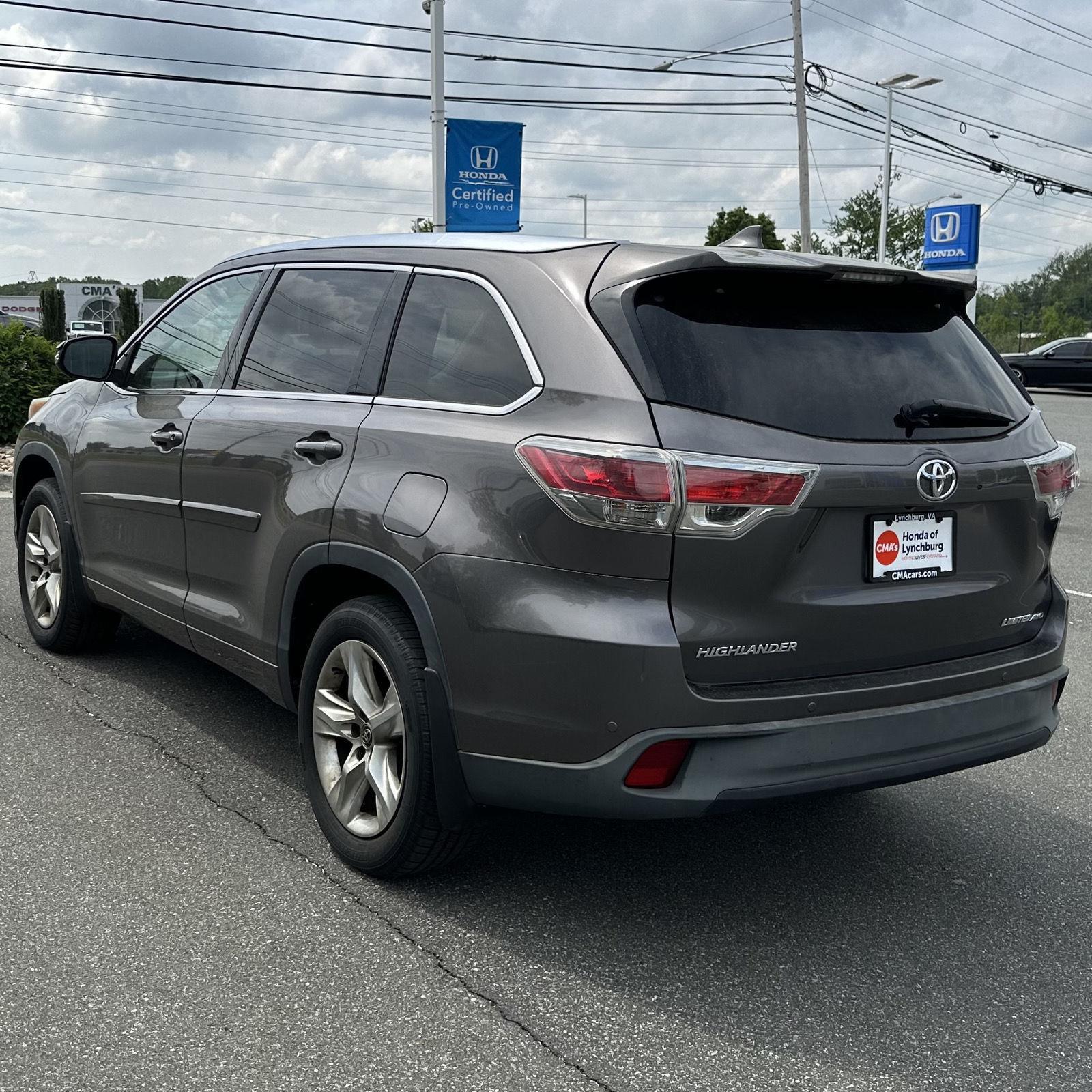 Vehicle image 7 of 28