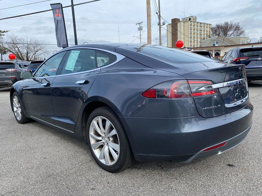 Vehicle image 6 of 30