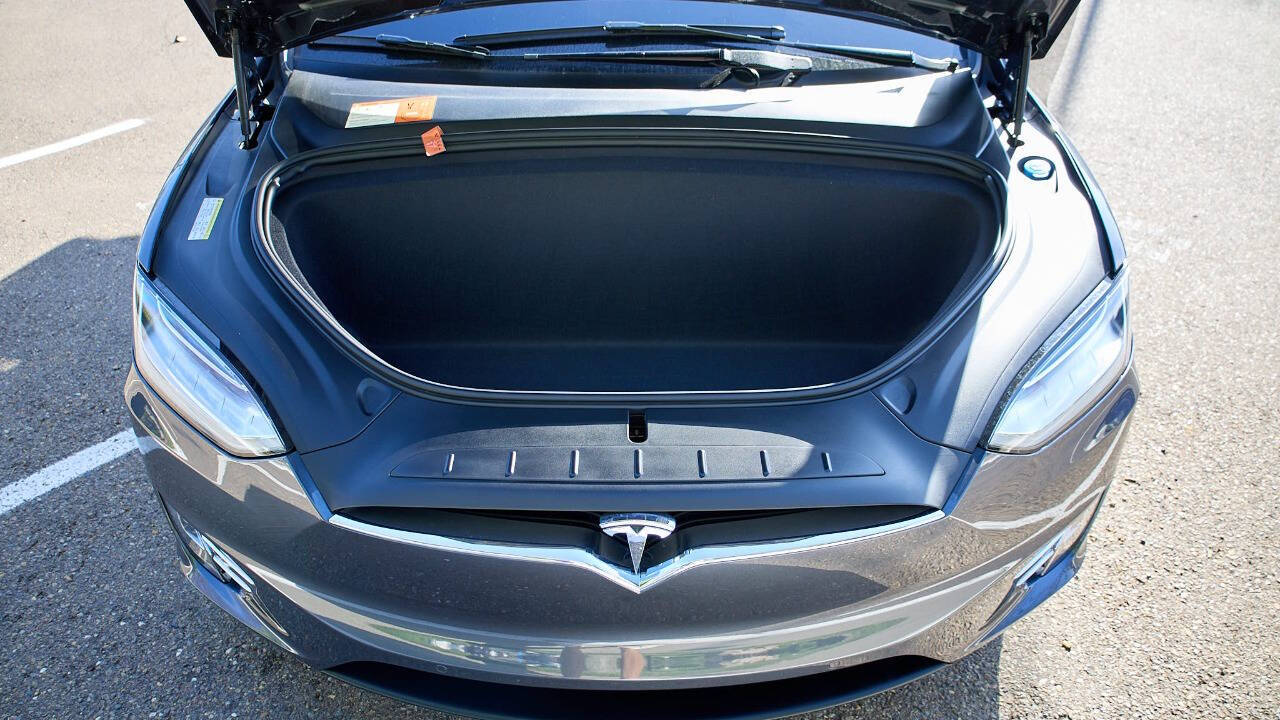 Vehicle image 13 of 36