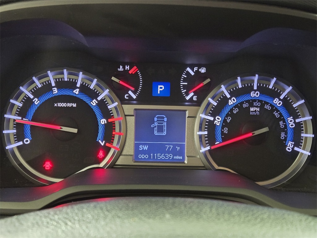 Vehicle image 25 of 30