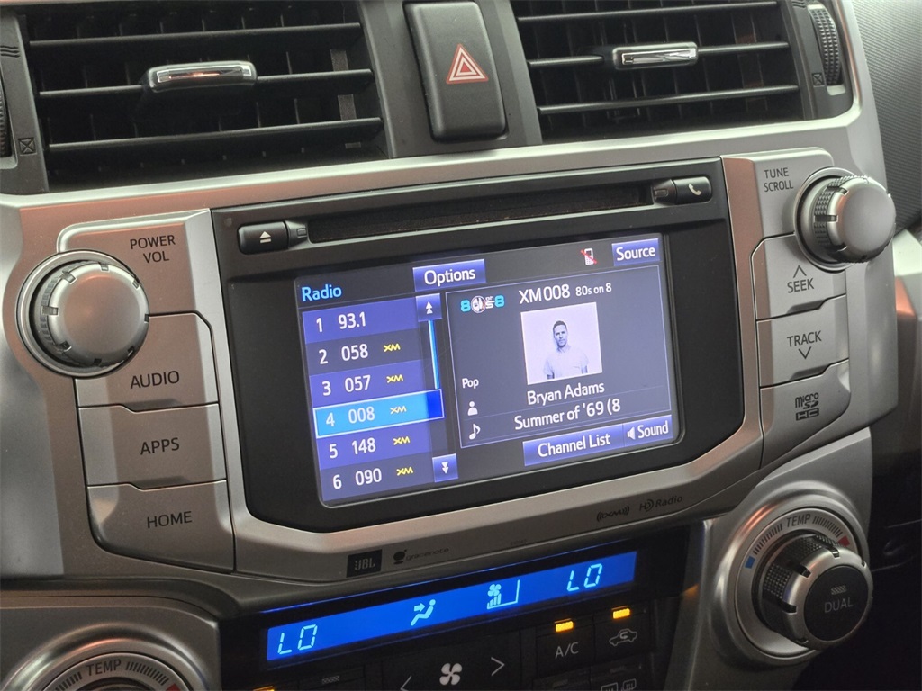 Vehicle image 26 of 30