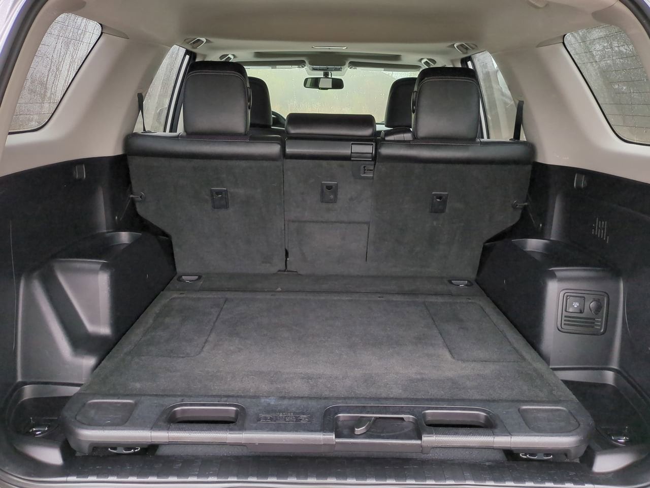 Vehicle image 13 of 29