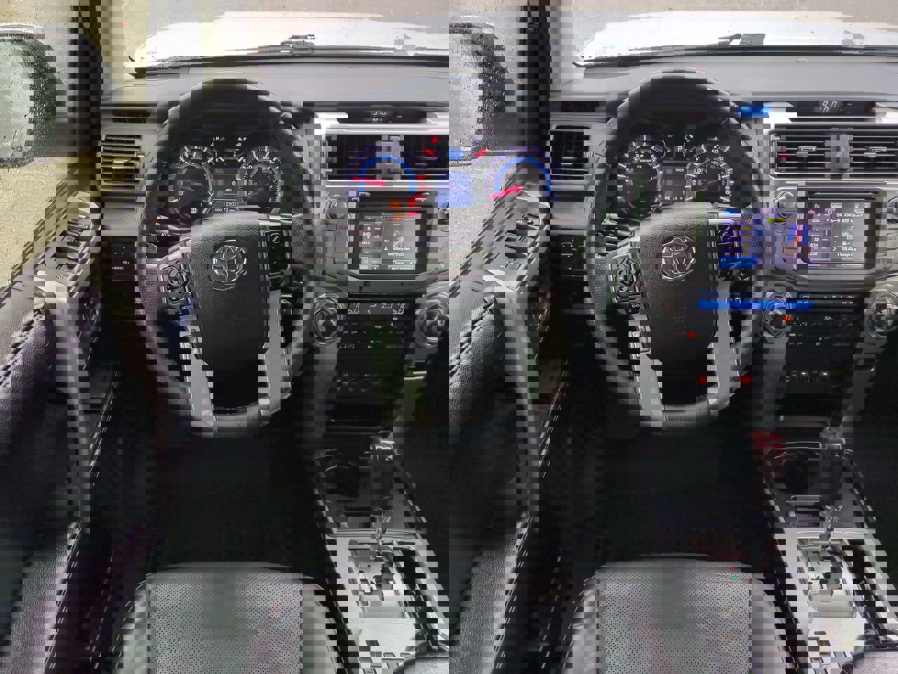 Vehicle image 16 of 29
