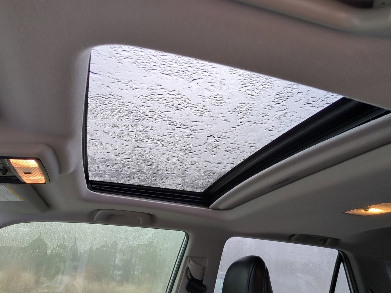 Vehicle image 20 of 29