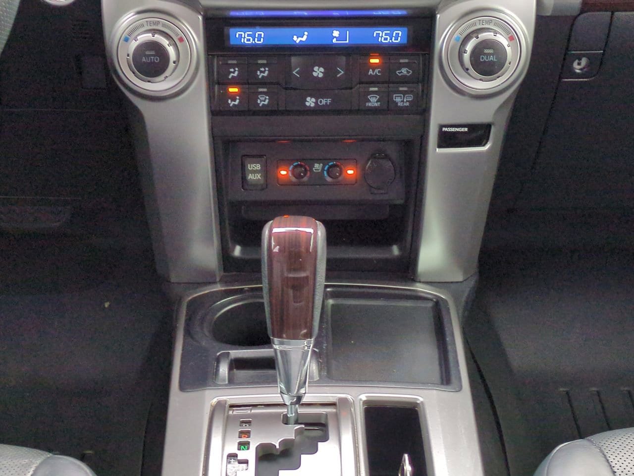 Vehicle image 19 of 29