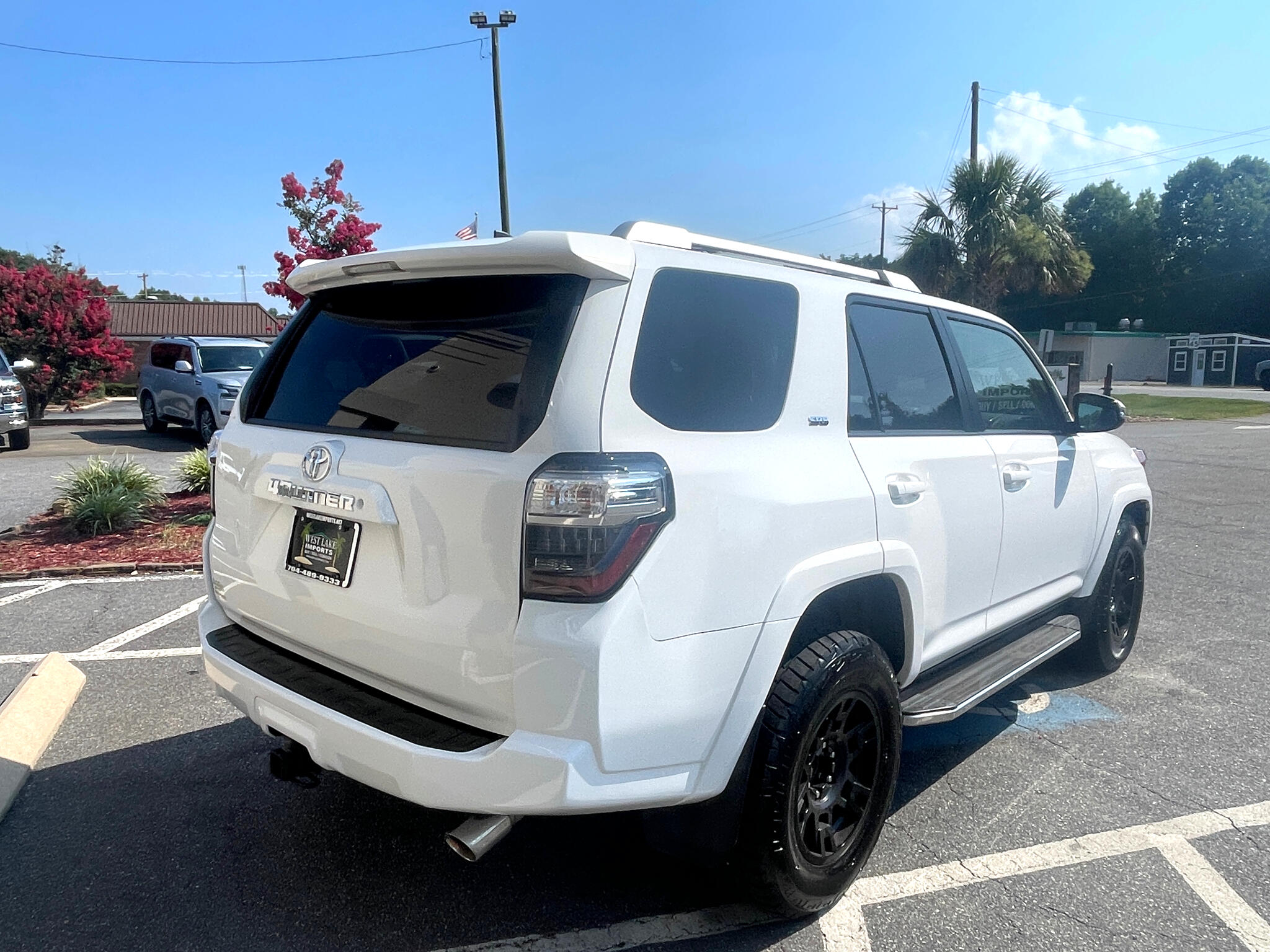 Vehicle image 9 of 53