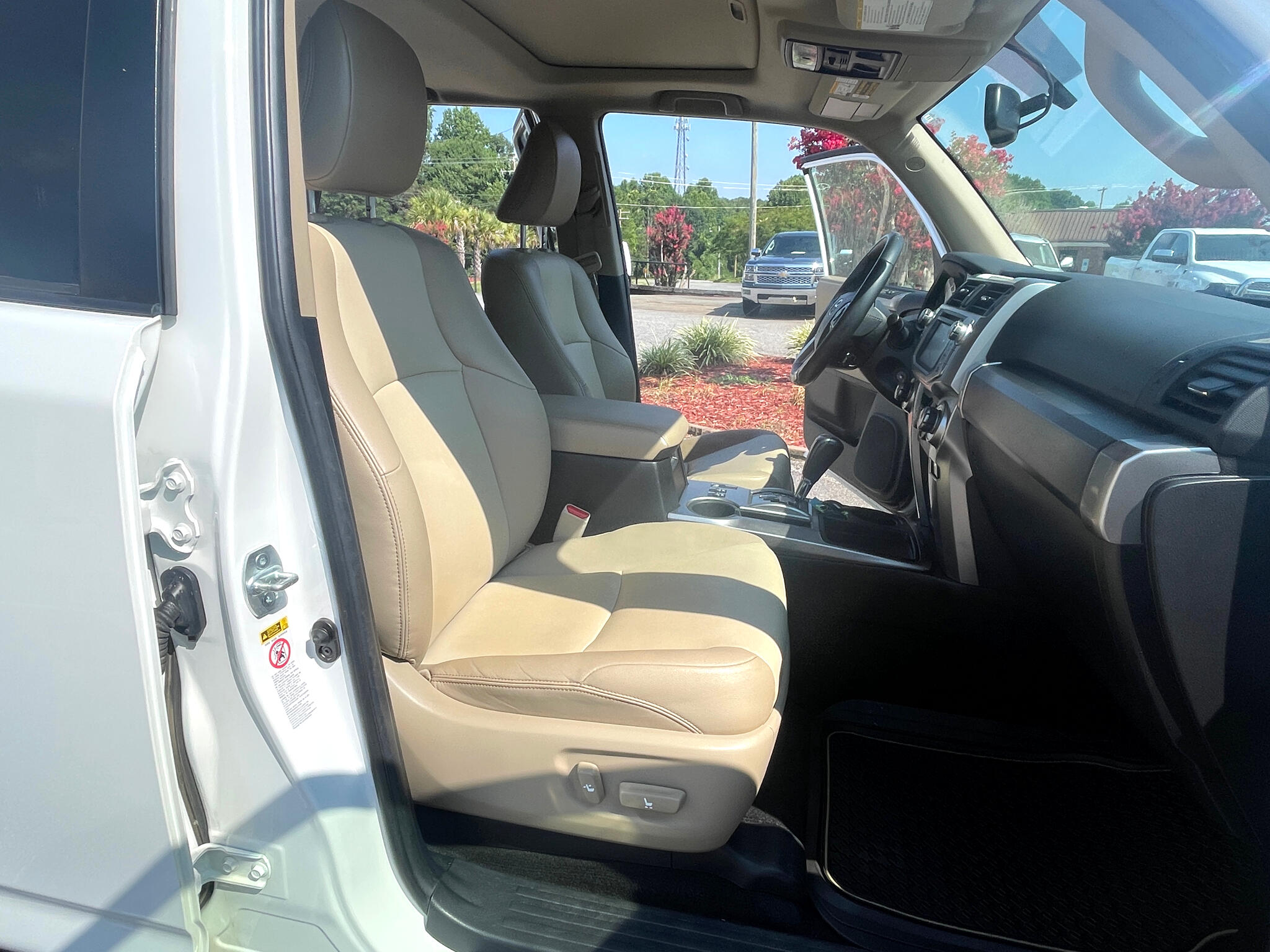 Vehicle image 22 of 53