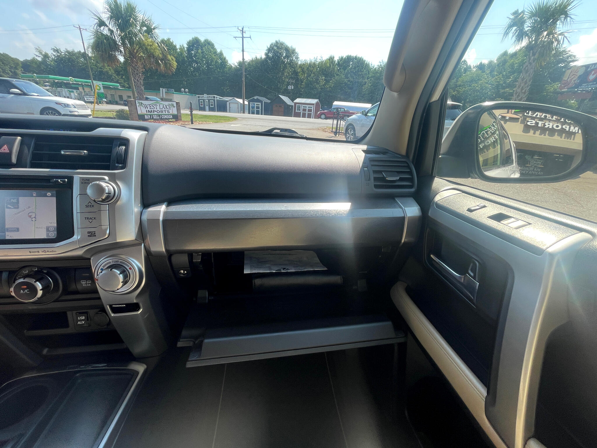 Vehicle image 43 of 53