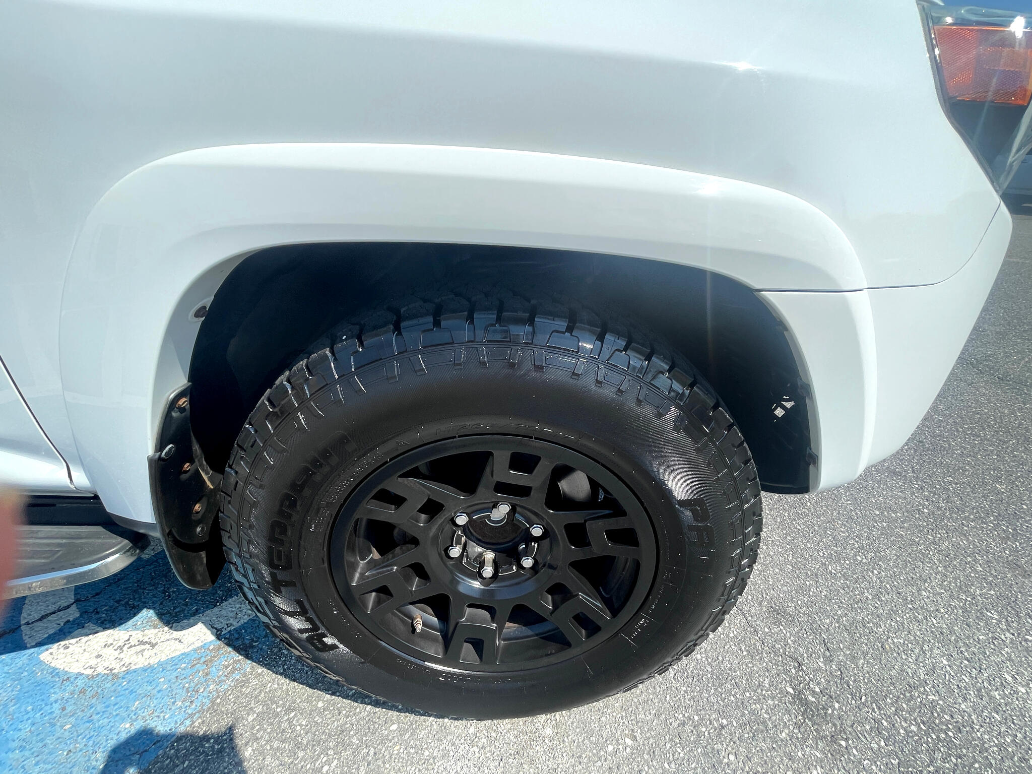 Vehicle image 14 of 53
