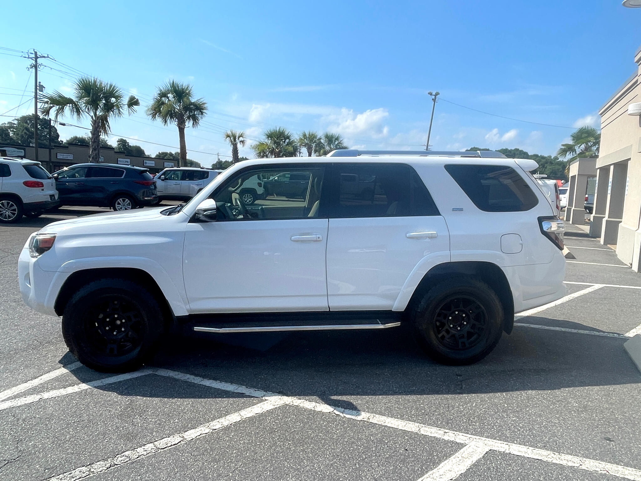 Vehicle image 12 of 53