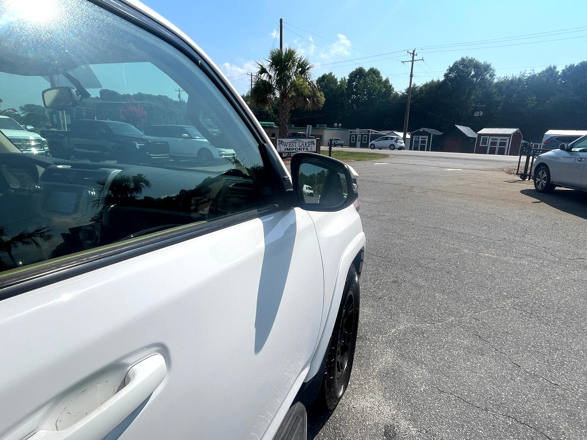 Vehicle image 37 of 53