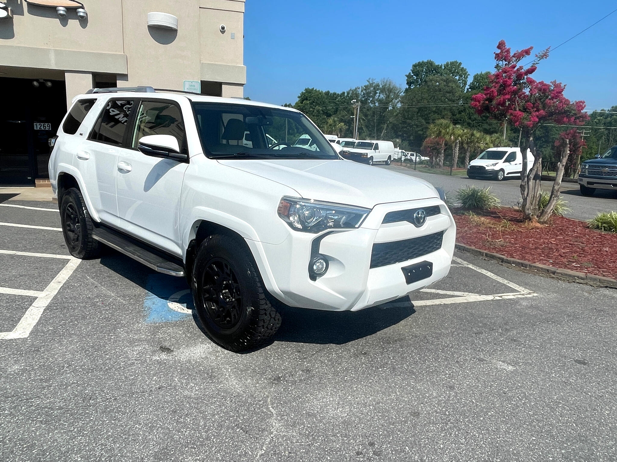 Vehicle image 4 of 53
