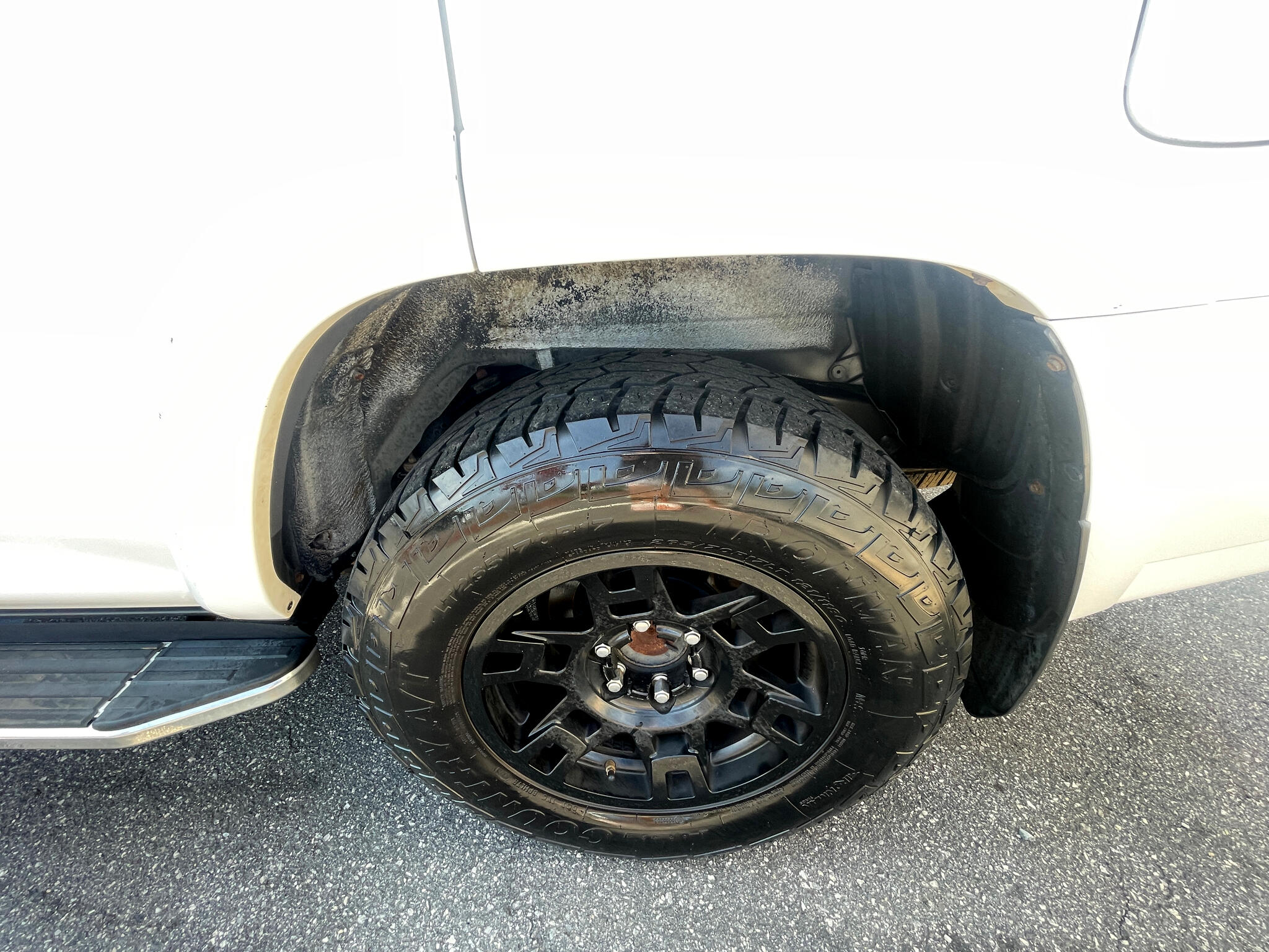 Vehicle image 16 of 53