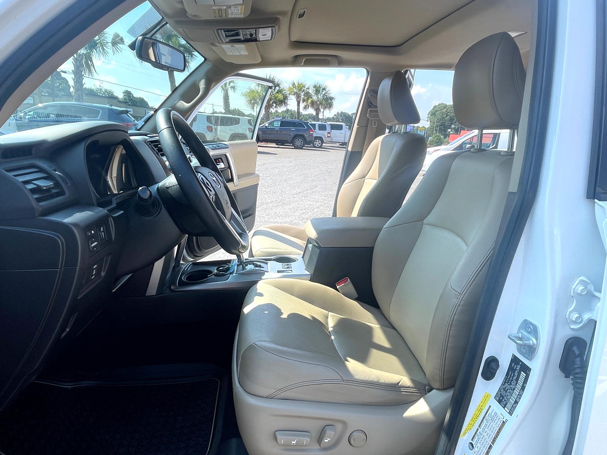 Vehicle image 25 of 53