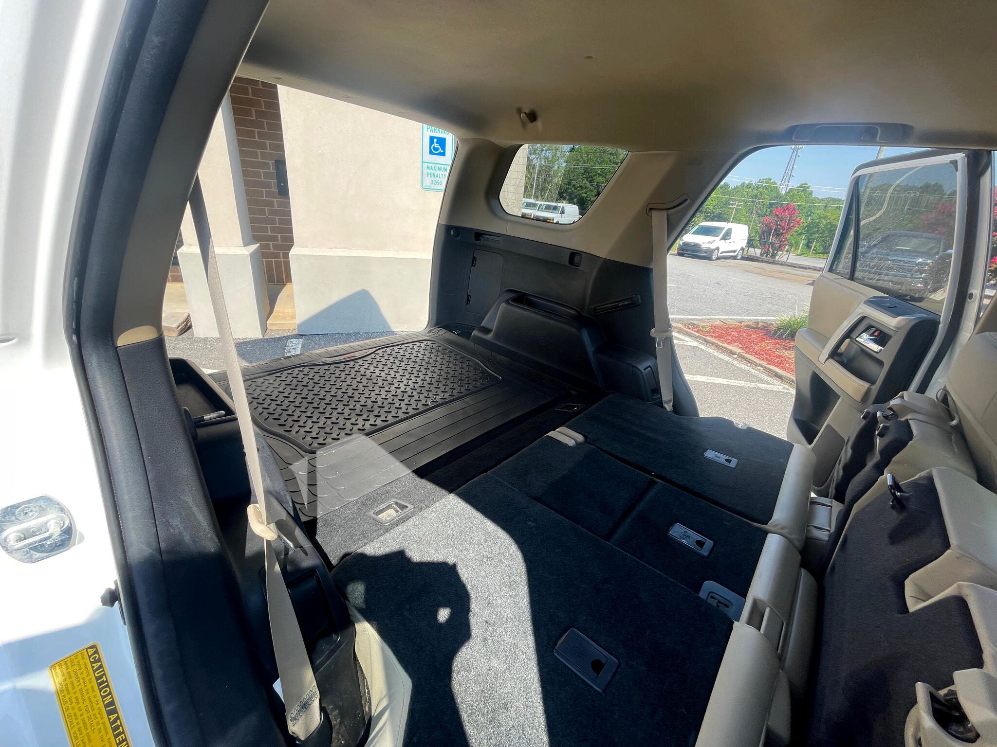 Vehicle image 27 of 53