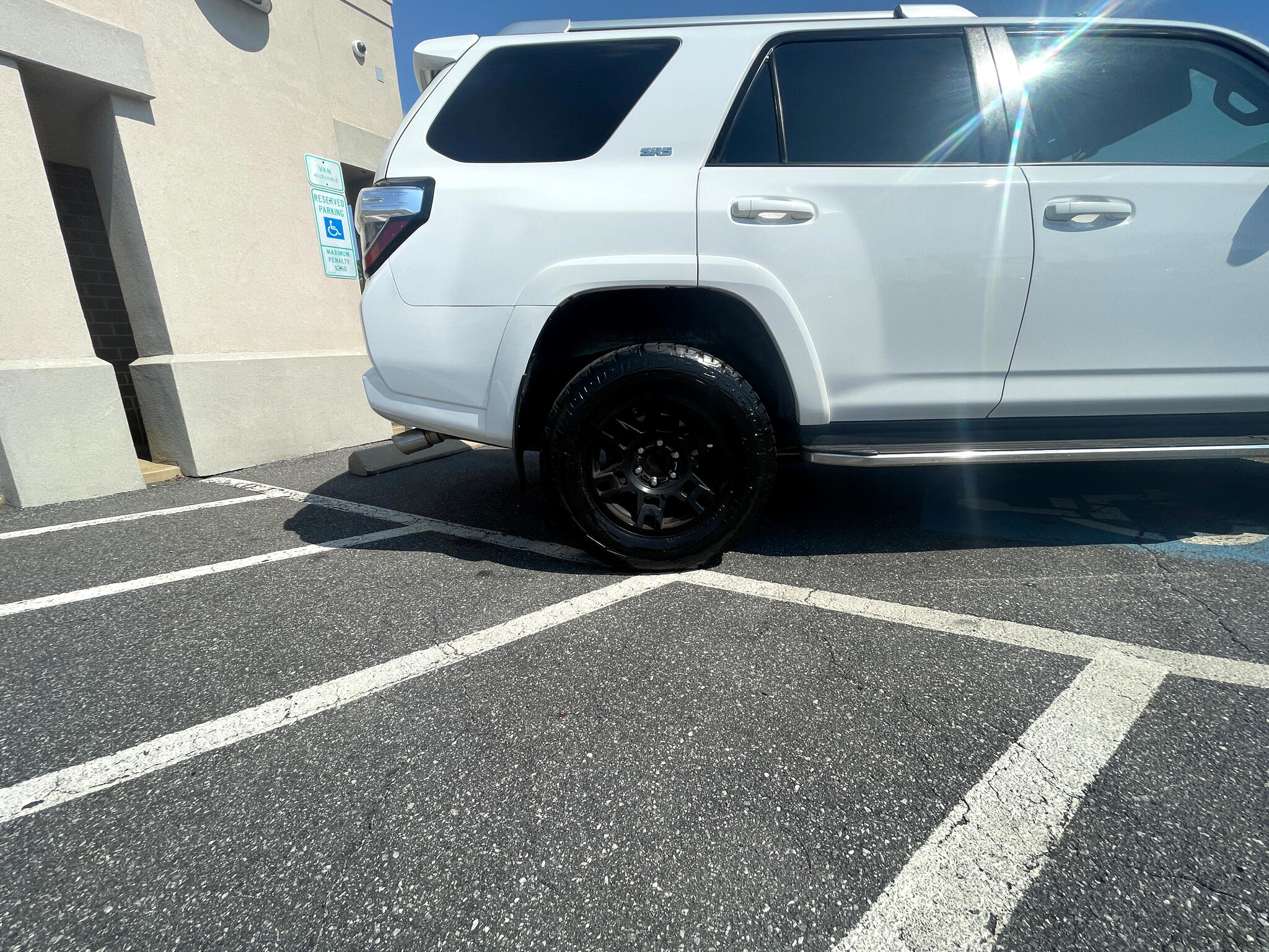 Vehicle image 52 of 53