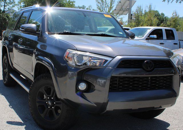 Vehicle image 5 of 22