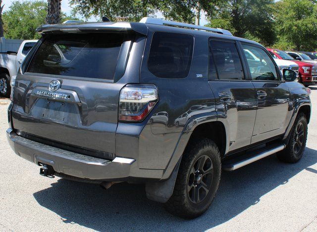 Vehicle image 2 of 22