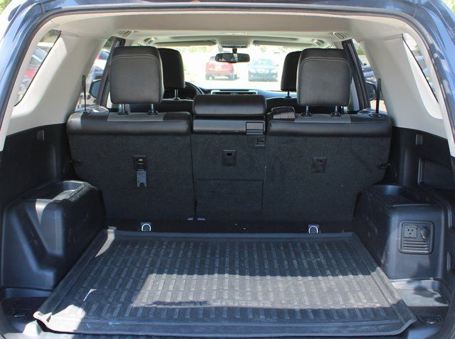 Vehicle image 16 of 22