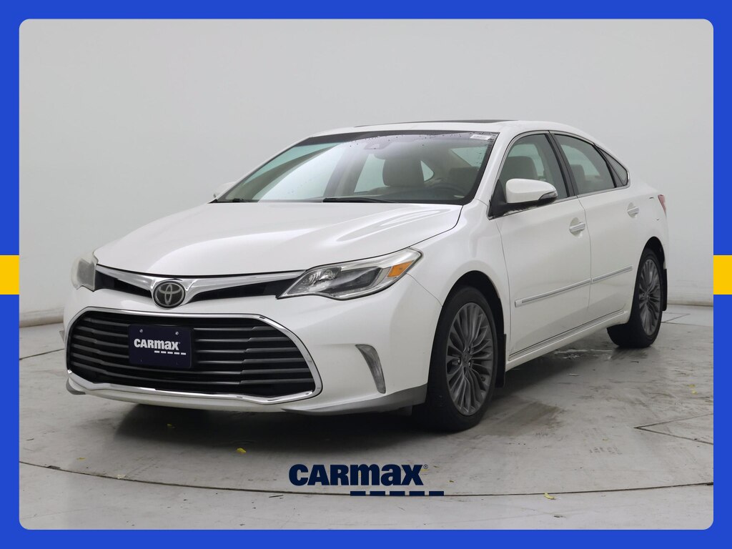 2016 Toyota Avalon Limited Image 1 of 23