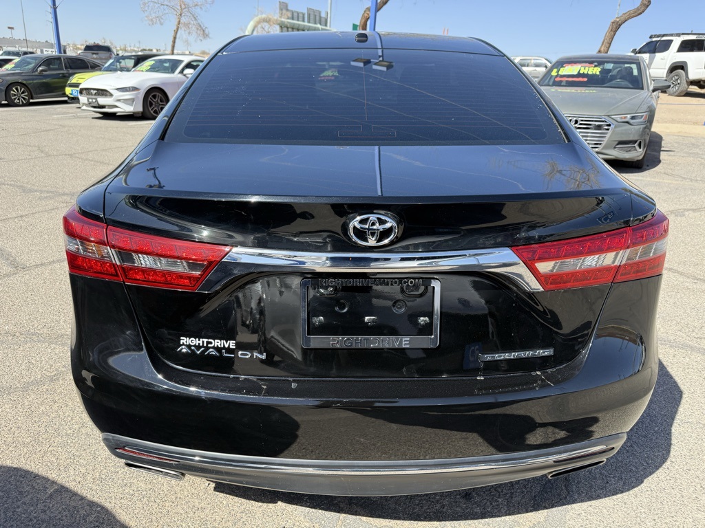 Vehicle image 8 of 31
