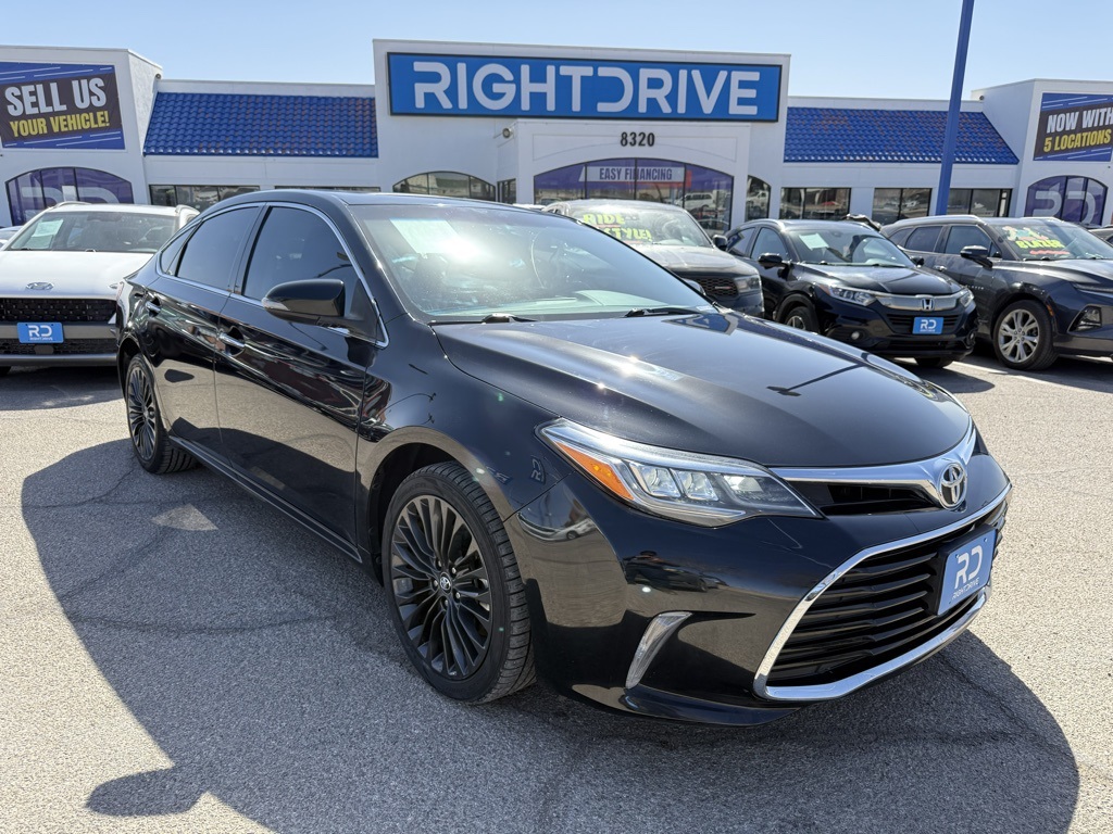 Vehicle image 4 of 31