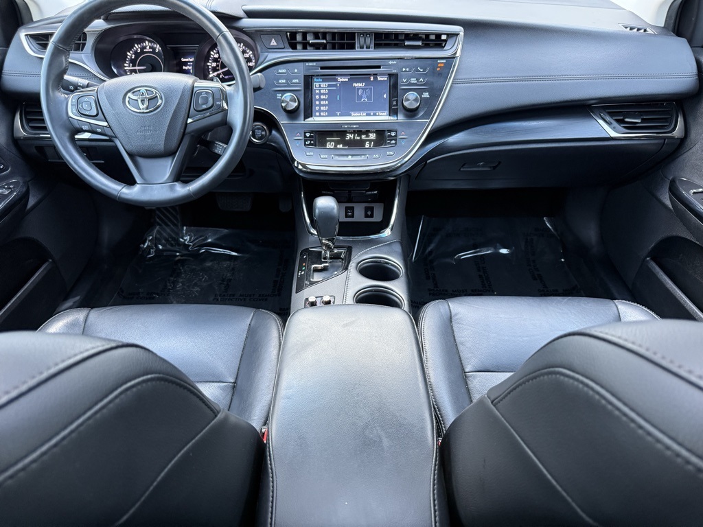 Vehicle image 23 of 31