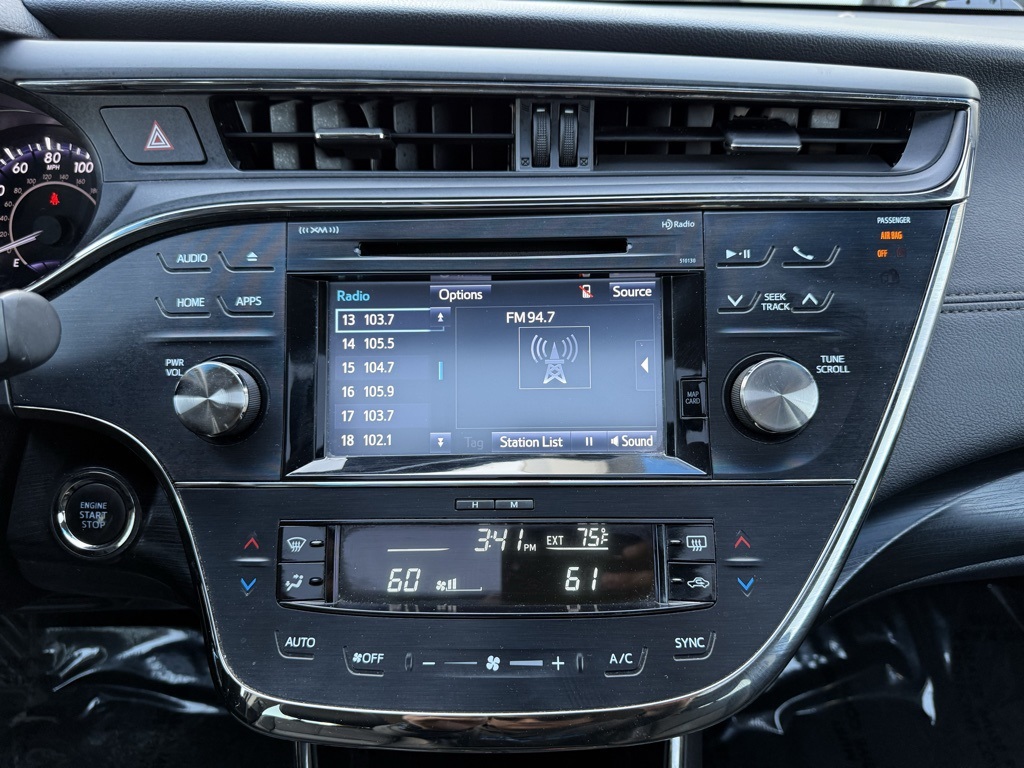 Vehicle image 20 of 31