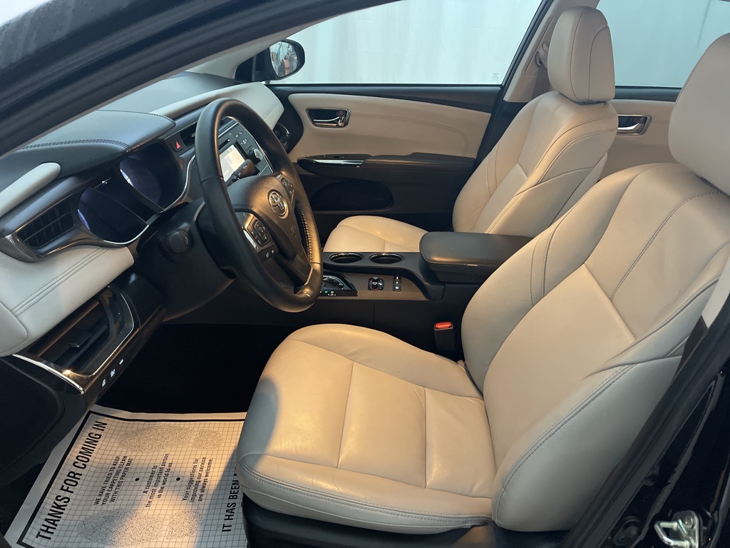 Vehicle image 23 of 59