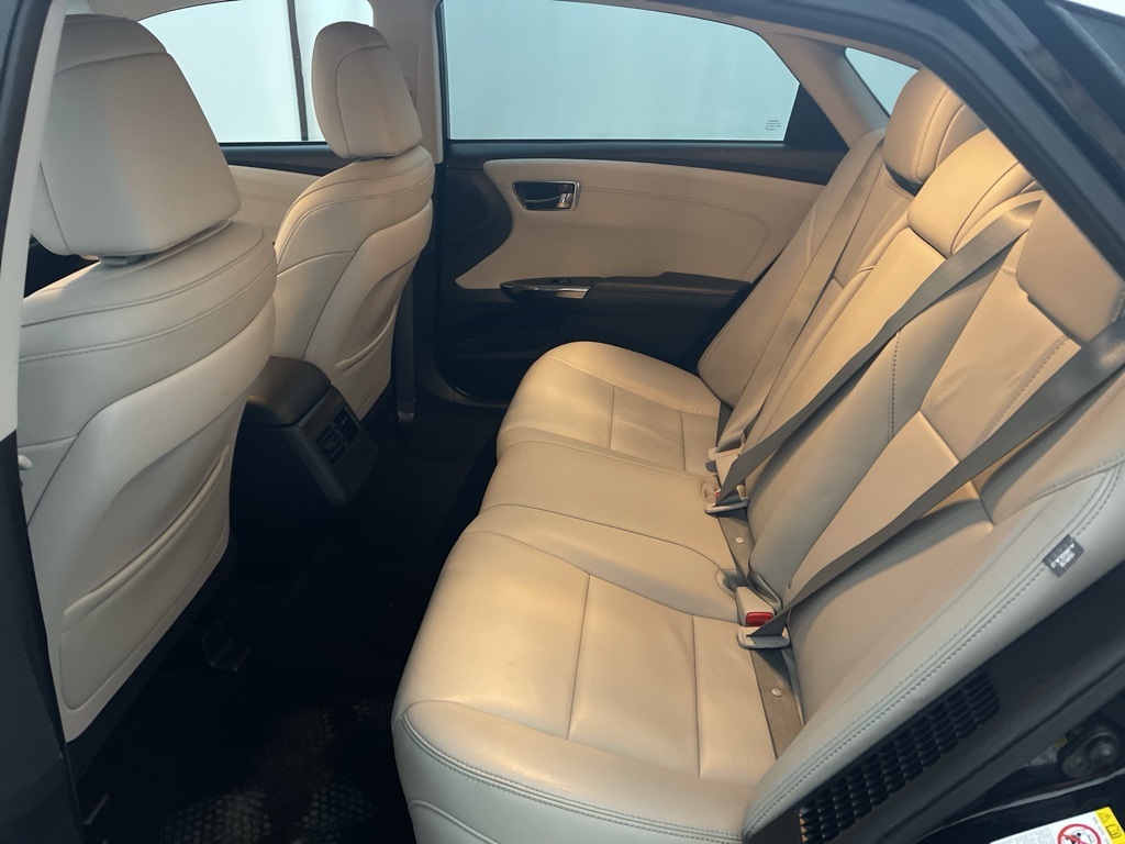 Vehicle image 28 of 59