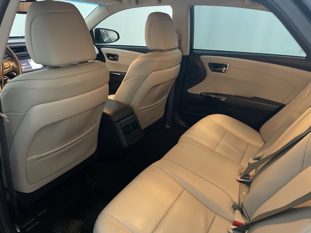 Vehicle image 29 of 59