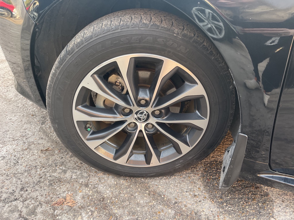 Vehicle image 53 of 59
