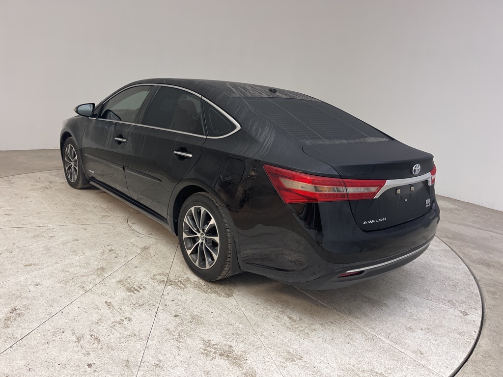 Vehicle image 9 of 59