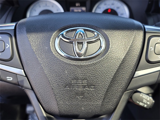 Vehicle image 28 of 43