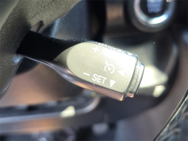 Vehicle image 40 of 43