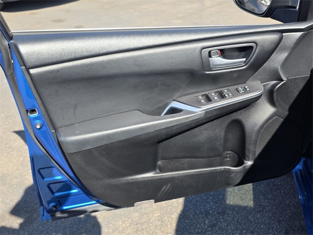 Vehicle image 24 of 43