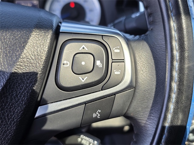 Vehicle image 29 of 43