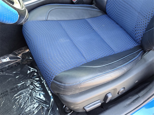 Vehicle image 19 of 43