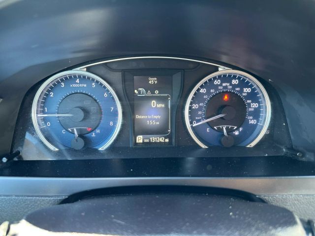 Vehicle image 20 of 25