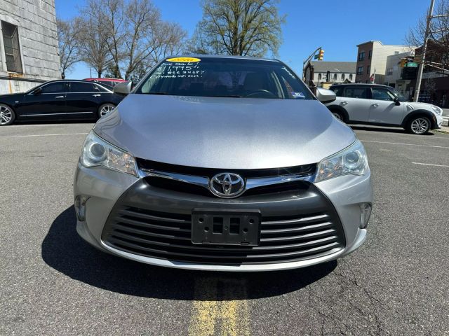 Vehicle image 8 of 25