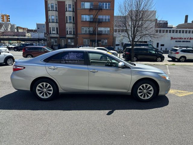 Vehicle image 5 of 25