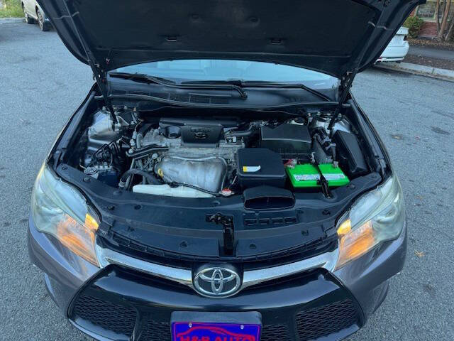 2016 Toyota Camry Image 13 of 15