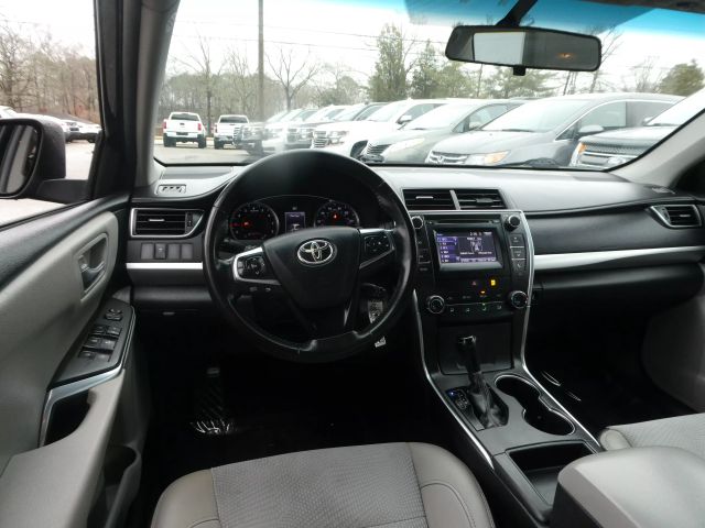 Vehicle image 13 of 27