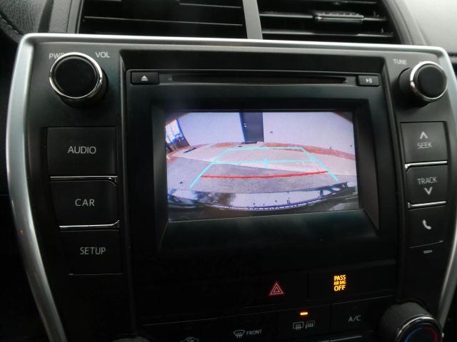 Vehicle image 19 of 27