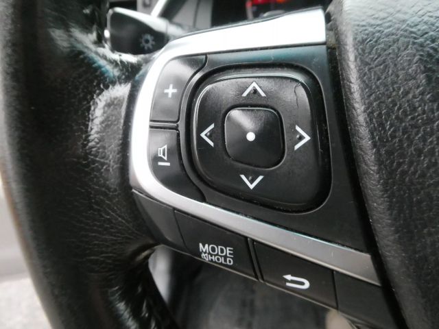 Vehicle image 15 of 27