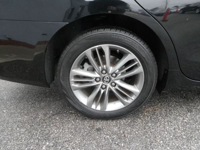 Vehicle image 22 of 27