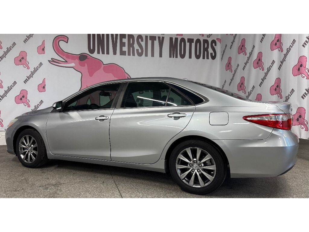 Vehicle image 10 of 31