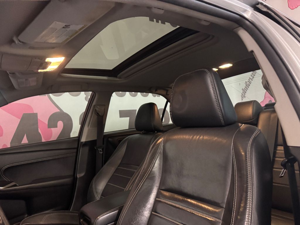 Vehicle image 25 of 31
