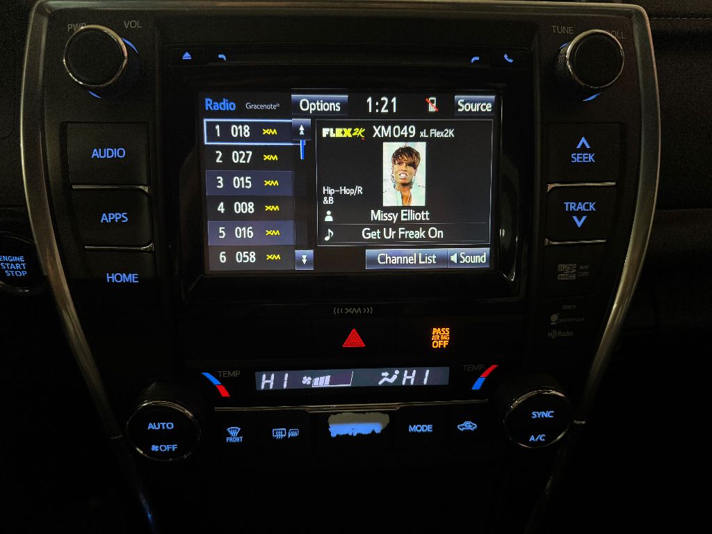 Vehicle image 14 of 31