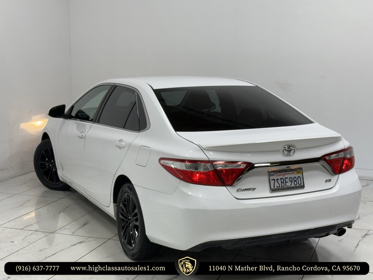 Vehicle image 11 of 58